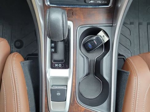 Used 2020 Subaru Ascent Touring AWD/4WD image 18