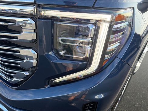 Used 2023 GMC Sierra 1500 Denali w/ Technology Package image 9