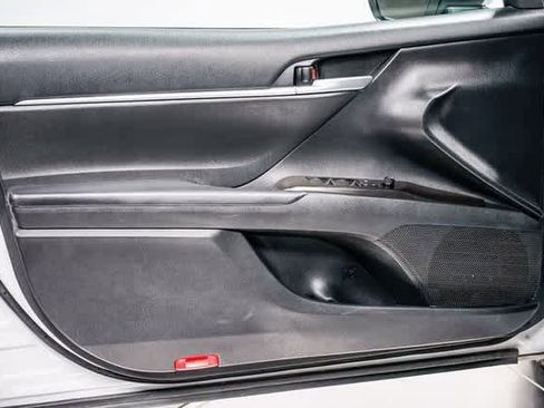 Certified 2023 Toyota Camry SE image 18