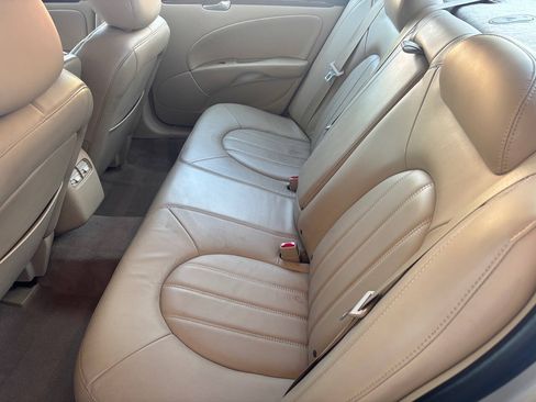 Used 2009 Buick Lucerne CXL w/ Driver Confidence Package FWD image 12