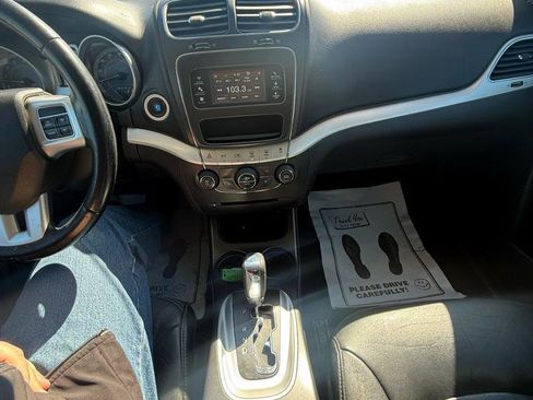 Used 2012 Dodge Journey R/T w/ Flexible Seating Group image 20