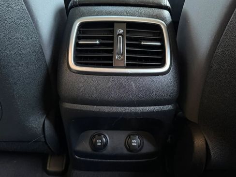 Used 2019 Kia Sorento FWD V6 image 54