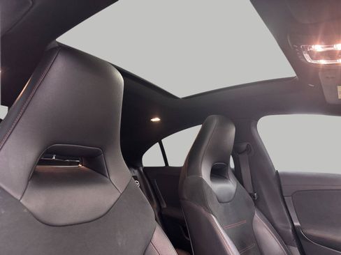 Used 2021 Mercedes-Benz CLA 250 image 15