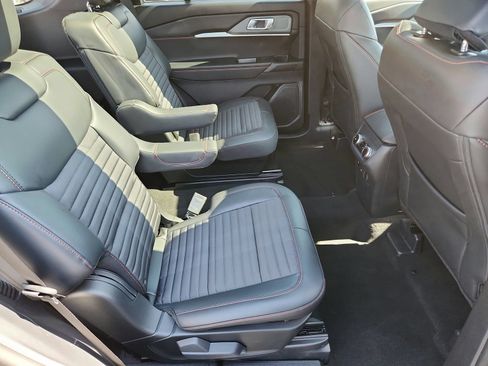 New 2026 Ford Explorer ST-Line AWD/4WD image 31