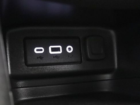 Used 2024 Chevrolet Equinox LT w/ LPO, Cargo Package FWD image 25