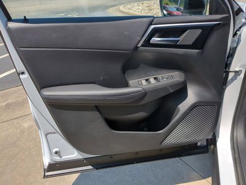 New 2026 Nissan Rogue SL AWD/4WD image 10