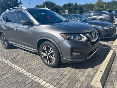 Used 2017 Nissan Rogue SL w/ SL Premium Package