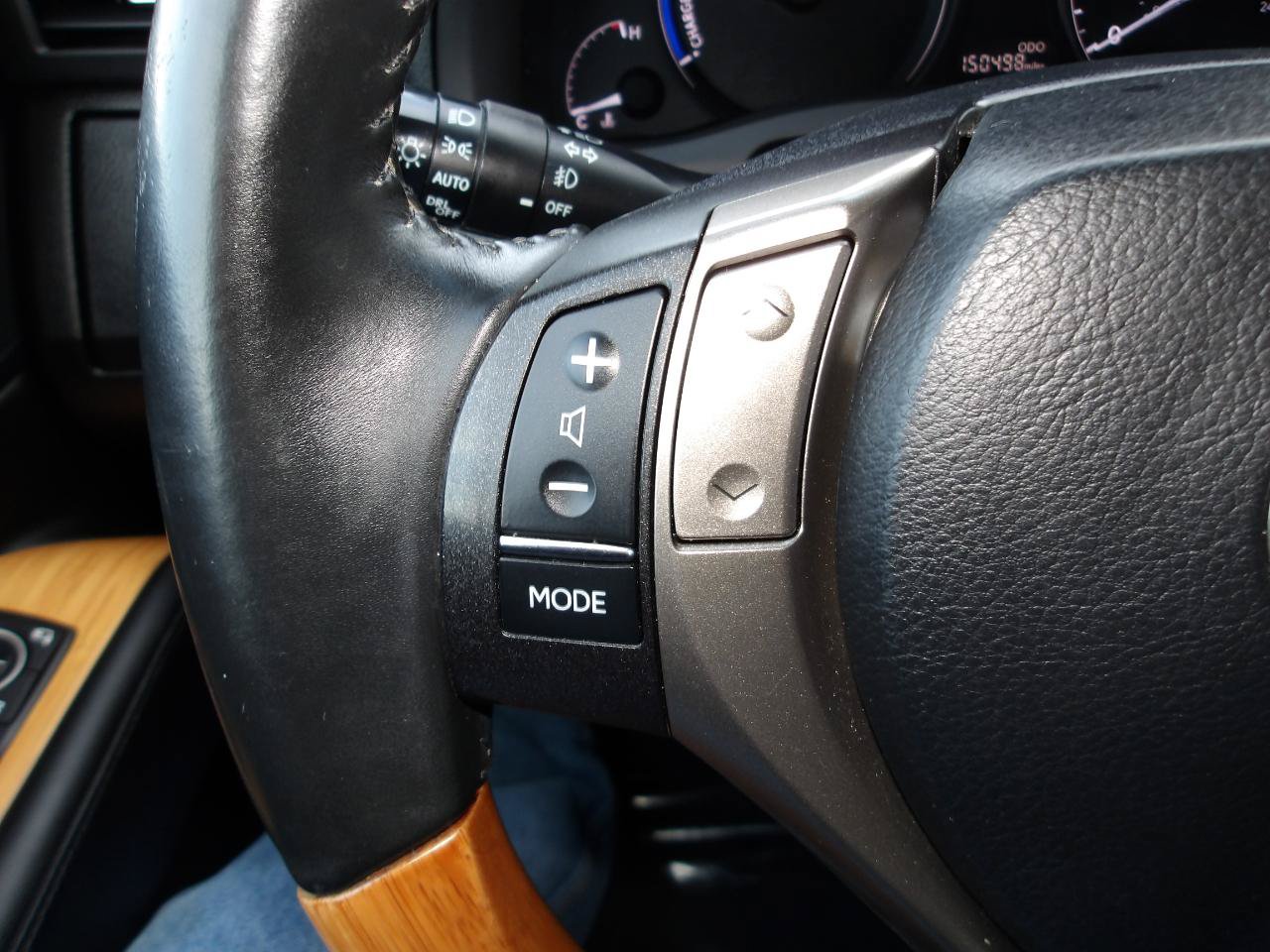 Used 2015 Lexus RX 450h AWD image 16
