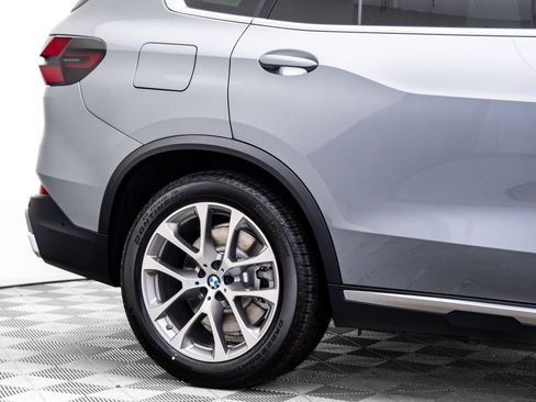 New 2026 BMW X5 xDrive50e image 35