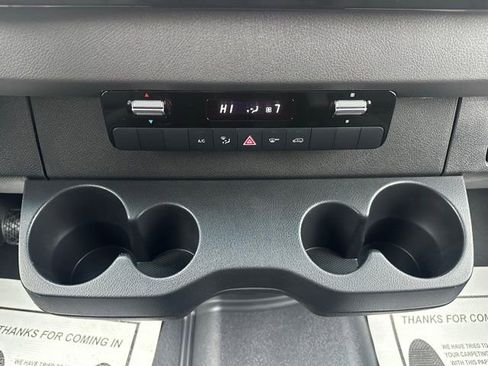 Used 2025 Mercedes-Benz Sprinter 2500 image 24