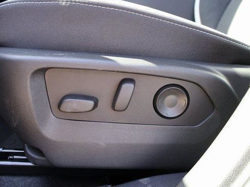 New 2025 Buick Envision Sport Touring image 9