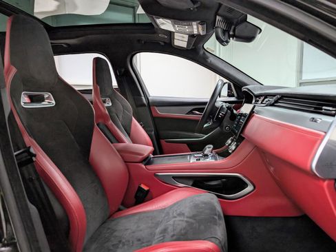 Used 2022 Jaguar F-PACE SVR image 25