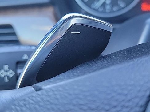 Used 2011 BMW 335i Convertible image 40