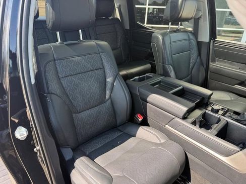 Used 2023 Toyota Tundra Limited AWD/4WD image 11