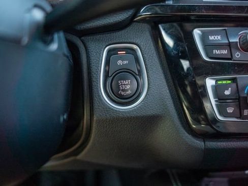 Used 2017 BMW M3 RWD image 20