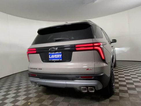 New 2026 Chevrolet Traverse Z71 w/ Enhanced Driving Package image 9