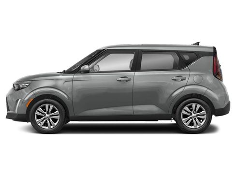 Used 2025 Kia Soul LX w/ LX Technology Package FWD image 3