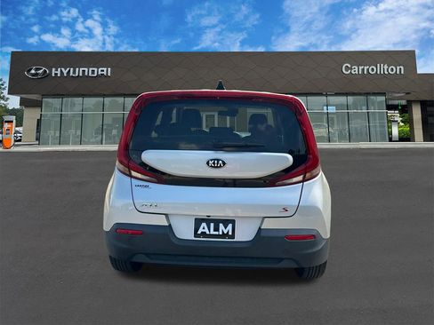 Used 2020 Kia Soul S image 6
