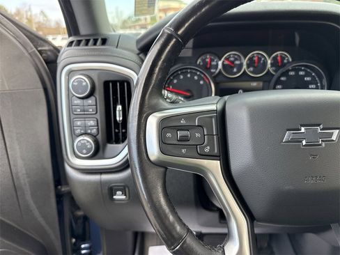 Used 2019 Chevrolet Silverado 1500 RST image 15