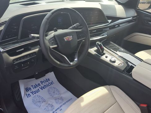 Certified 2021 Cadillac Escalade ESV Sport w/ Driver Assist Tech Package image 9