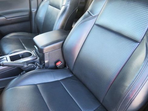 Certified 2020 Toyota Tacoma TRD Off-Road w/ TRD Premium Off Road Package image 19