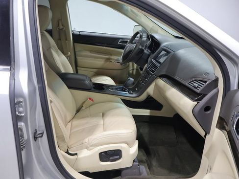Used 2019 Lincoln MKT AWD image 26