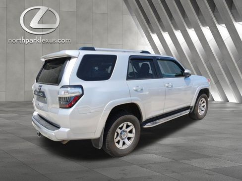 Used 2016 Toyota 4Runner Trail AWD/4WD image 6