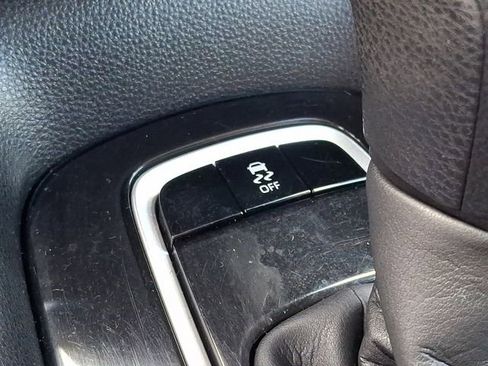 Used 2020 Toyota Corolla LE image 25