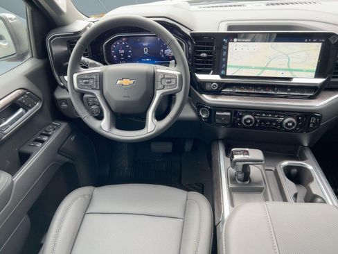 Certified 2026 Chevrolet Silverado 1500 LTZ w/ Technology Package RWD image 28