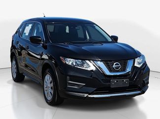 Used 2019 Nissan Rogue S video 2