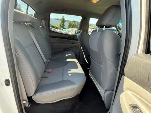 Used 2012 Toyota Tacoma 4x4 Double Cab image 30