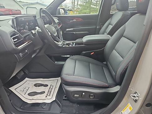 New 2026 Chevrolet Traverse Z71 w/ Enhanced Driving Package image 10