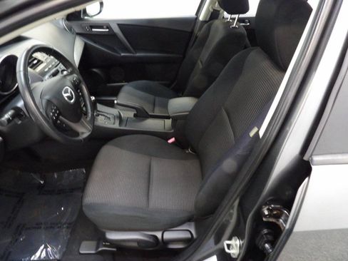 Used 2012 MAZDA MAZDA3 i Touring FWD image 8