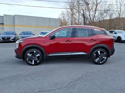 New 2026 Nissan Kicks SR w/ Cold Weather Package image 2