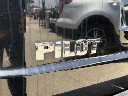 Used 2013 Honda Pilot Touring image 23
