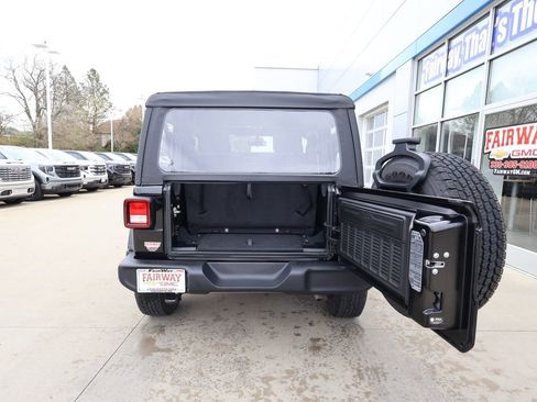 Used 2023 Jeep Wrangler Sport image 25