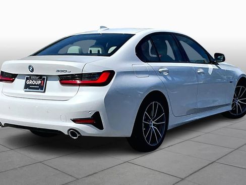 Used 2022 BMW 330e w/ Premium Package RWD image 13