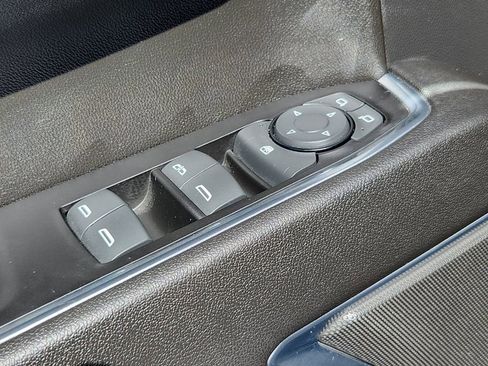 Used 2023 Chevrolet Silverado 1500 LT image 19