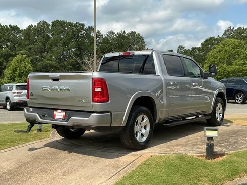 Used 2025 RAM 1500 Big Horn AWD/4WD image 7