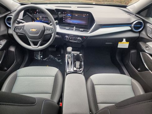 New 2026 Chevrolet Trax LT image 18