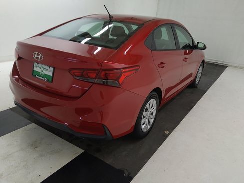 Used 2021 Hyundai Accent SE FWD image 9