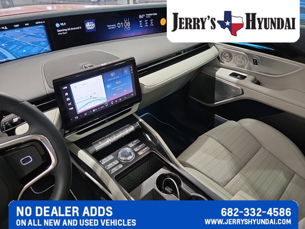 Used 2026 Lincoln Nautilus Reserve AWD/4WD image 15