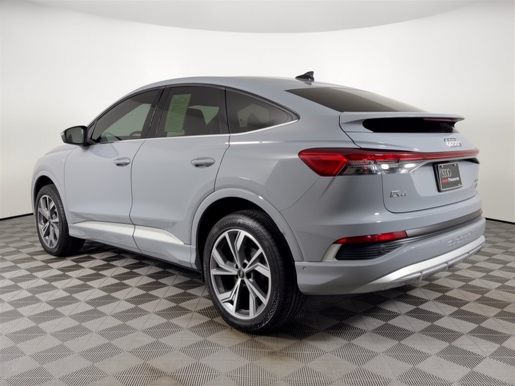 Used 2023 Audi Q4 e-tron Prestige AWD/4WD image 3