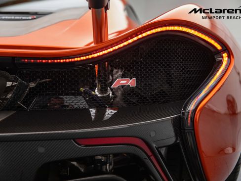 Used 2015 McLaren P1 RWD image 28