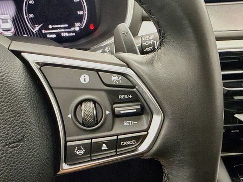 Used 2024 Acura MDX SH-AWD w/ Technology Package image 12