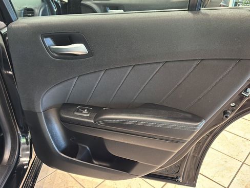 Used 2021 Dodge Charger SXT w/ Blacktop Package RWD image 15