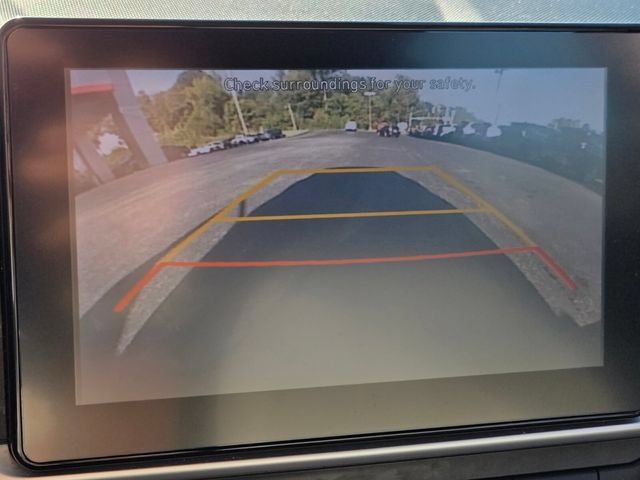 Used 2022 Hyundai Venue SEL FWD image 30