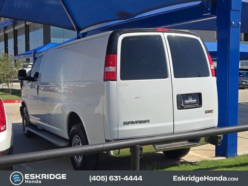 Used 2022 GMC Savana 2500 w/ Driver Convenience Package RWD image 3
