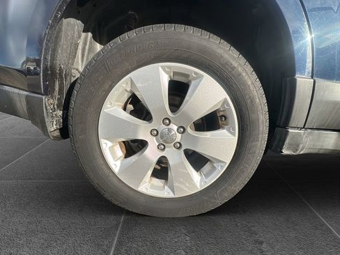 Used 2012 Subaru Outback 2.5i Premium w/ All-Weather Pkg image 23