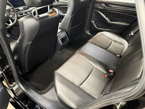 Used 2019 Honda Accord Sport image 16